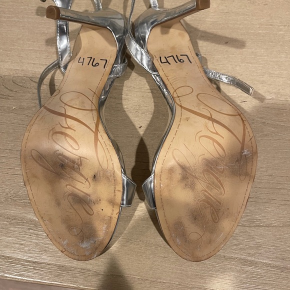 Fergie Silver ankle strap sandals - Picture 5 of 5